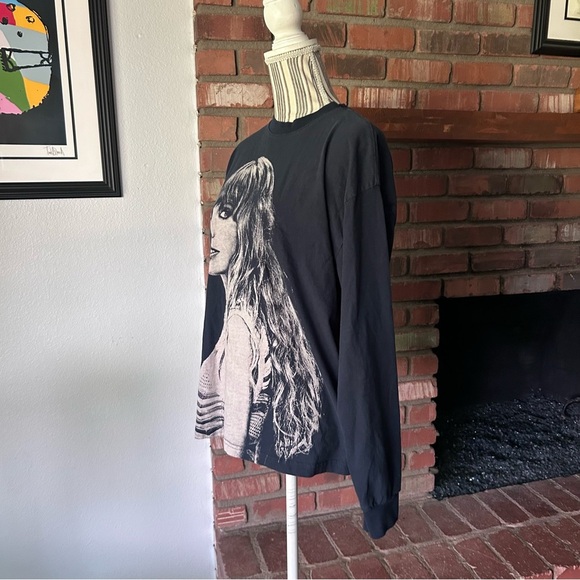 Taylor Swift The Eras Tour Long Sleeve Shirt in Black Sz S - Picture 3 of 7